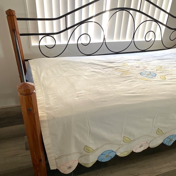 VTG 1920s 1930s Curtain Panel Summer Coverlet Applique Flowers 69.5 x 75" - Picture 3 of 9